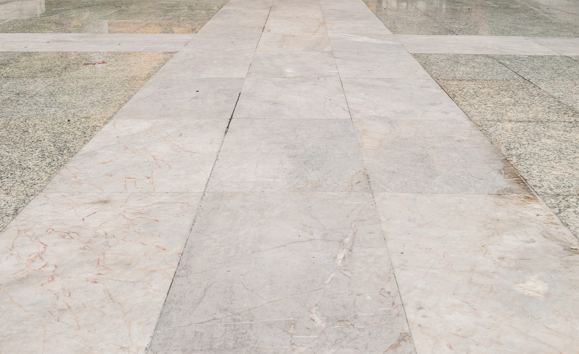 Terrassenplatten aus naturstein
