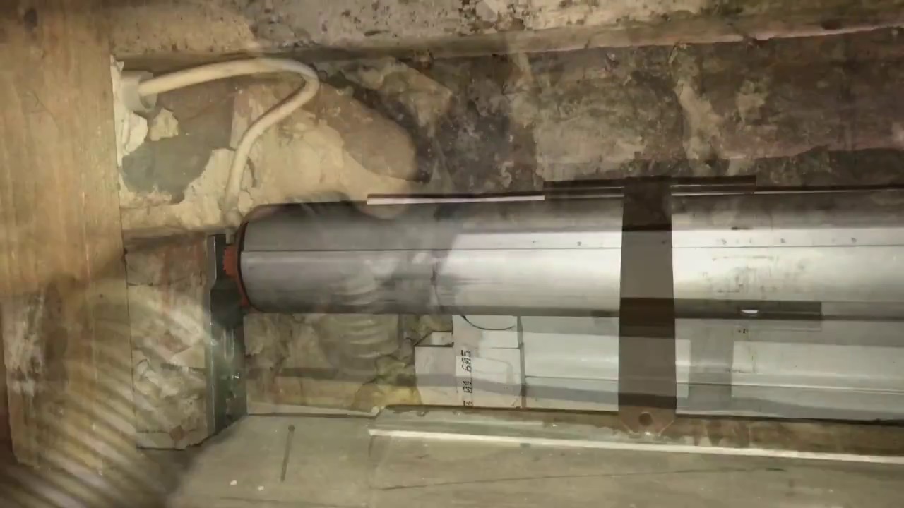 Elektronischen Rollladen reparieren mit Rolladenaufhängung Rolladen einstellen und warten Anleitung