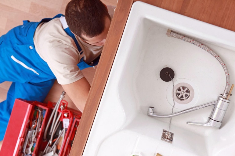 Badezimmer renovieren: Tipps für das Renovieren in Eigenregie