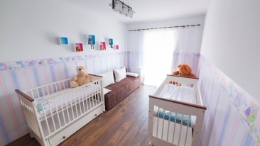 Dir richtige Tapete fürs Babyzimmer aussuchen – Farbe, Form und Material