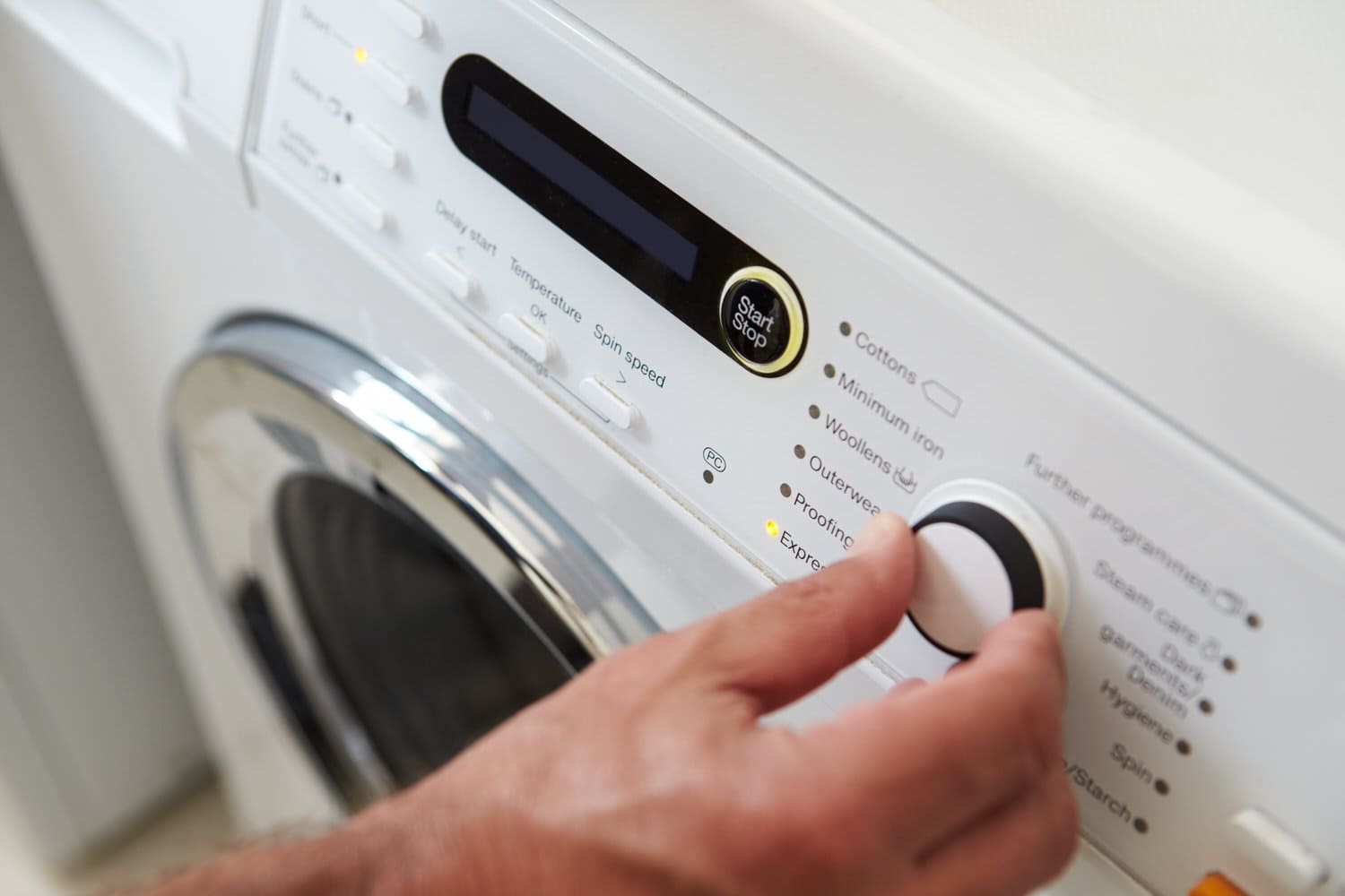 Waschmaschine heizt nicht Ursachen und Fehlerbehebung HeimHelden