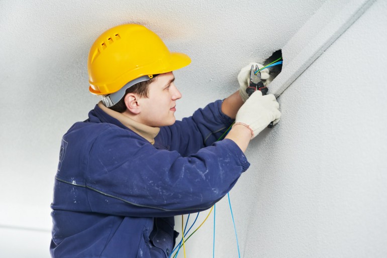 Kabel von Elektrogeräten sicher verlegen