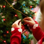 Weihnachtlich dekorieren mit Kindern - darauf sollten Sie achten