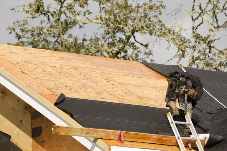 Dachpappnagler: Mit Druckluft zur festen Dachpappe