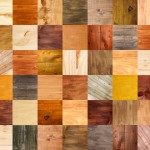 Terrassenplatten aus Holz: Mit leichten Handgriffen eine warme Bodenbedeckung