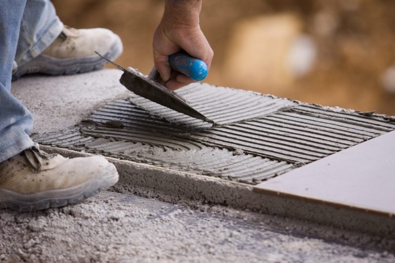 Eigenleistung beim Hausbau: Sinnvolle Arbeiten, die Heimwerker ausführen können