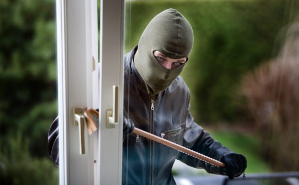 Homejacker – sie brechen bei Anwesenheit der Hausbesitzer ein
