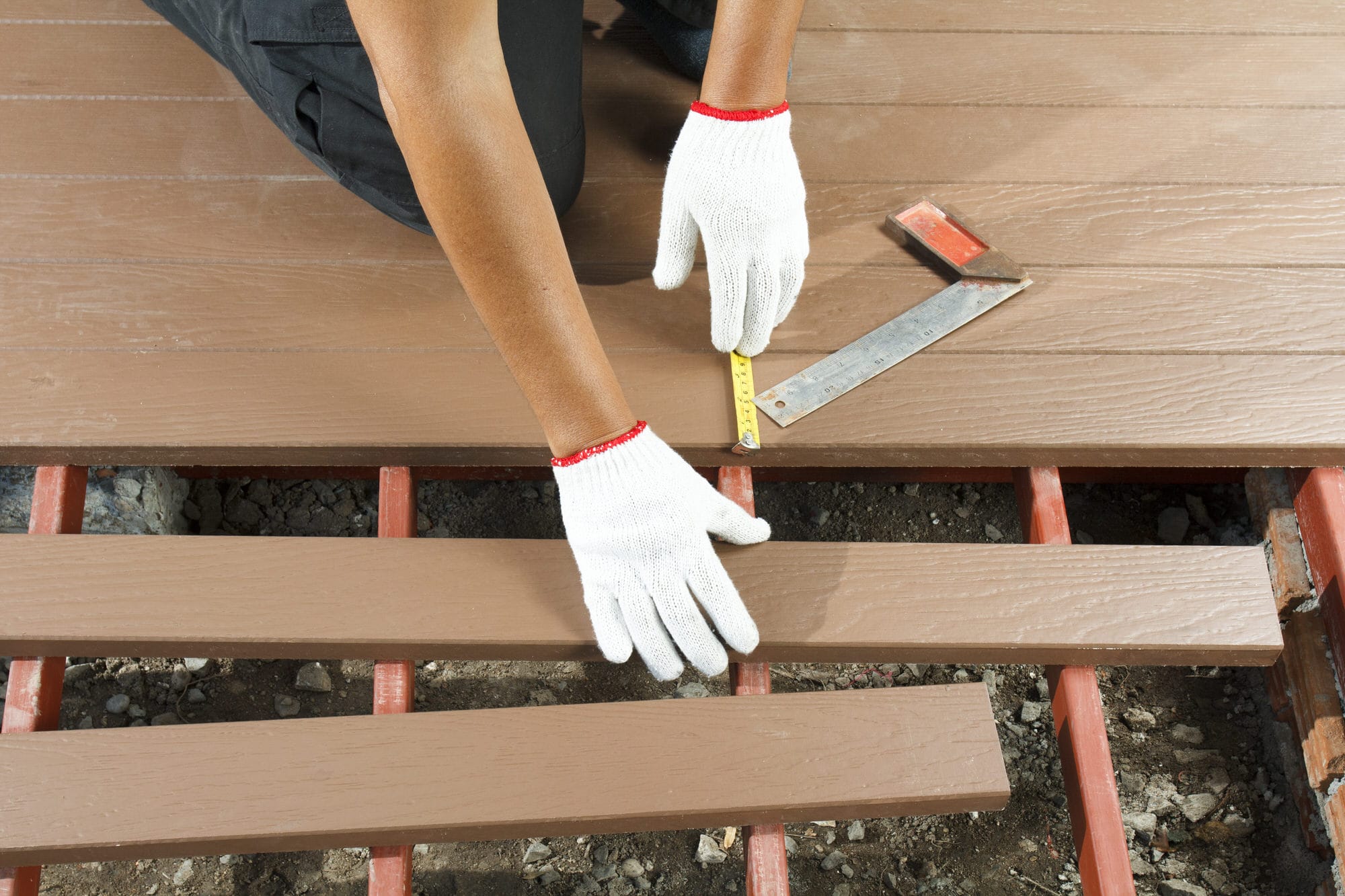 Balkonbelag aus Holz Eine schöne Alternative für den Balkon HeimHelden®
