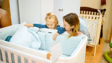 Beistellbett, Gitterbett, Wiege oder Stubenwagen – Welches Babybett ist das richtige für Sie?