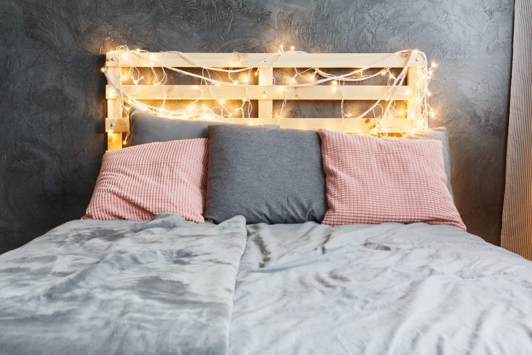 Bett selber bauen – so einfach geht es