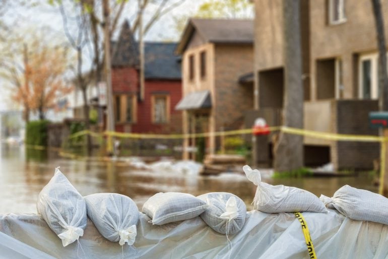 Mieter oder Vermieter? Haftung für Unwetterschäden