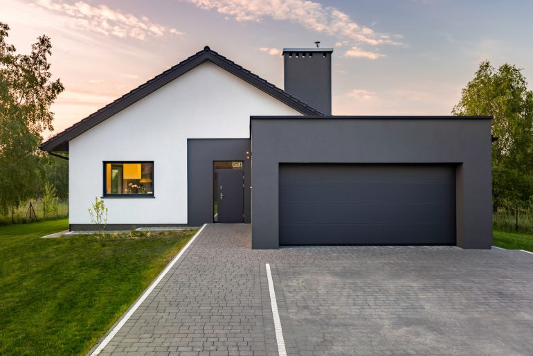 Carport oder Garage – wo ist das Auto nachts am besten aufgehoben?