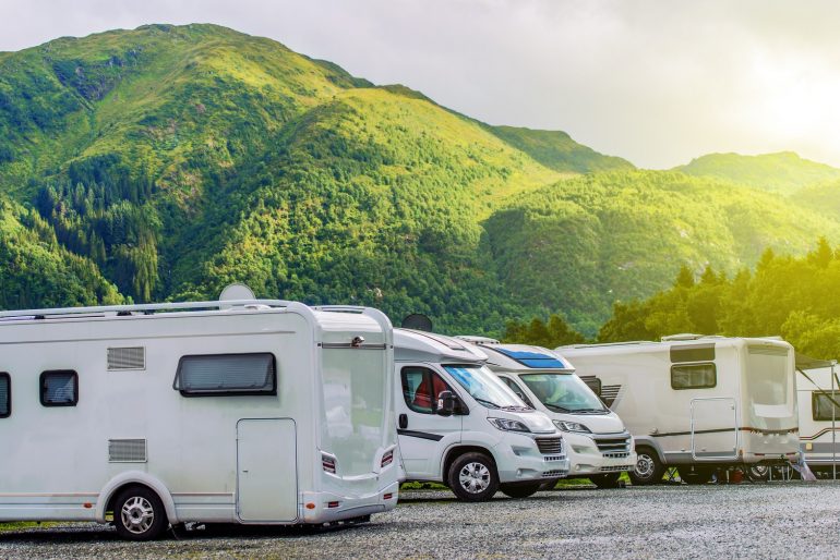 Mobiles Zuhause kaufen: Wohnmobil versus Wohnwagen