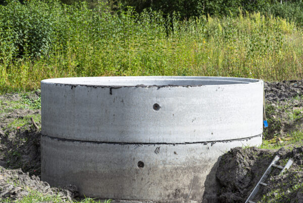 Gebrauchte Schachtringe bieten oft eine kosteneffiziente Alternative für Bauvorhaben.