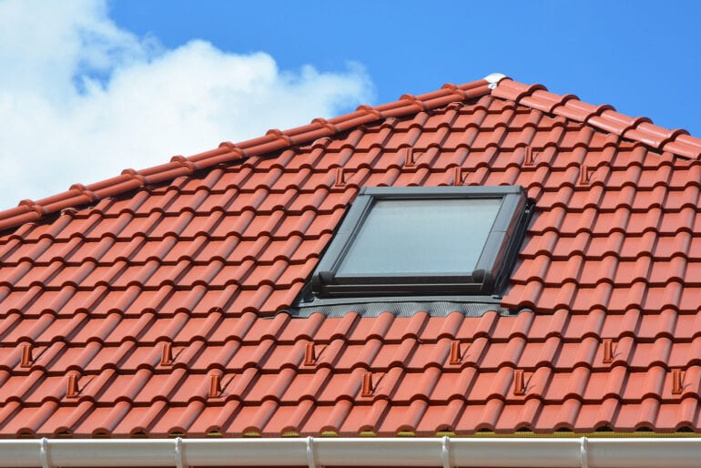 Dachfenster einbauen: Kosten, Anleitung und Tipps