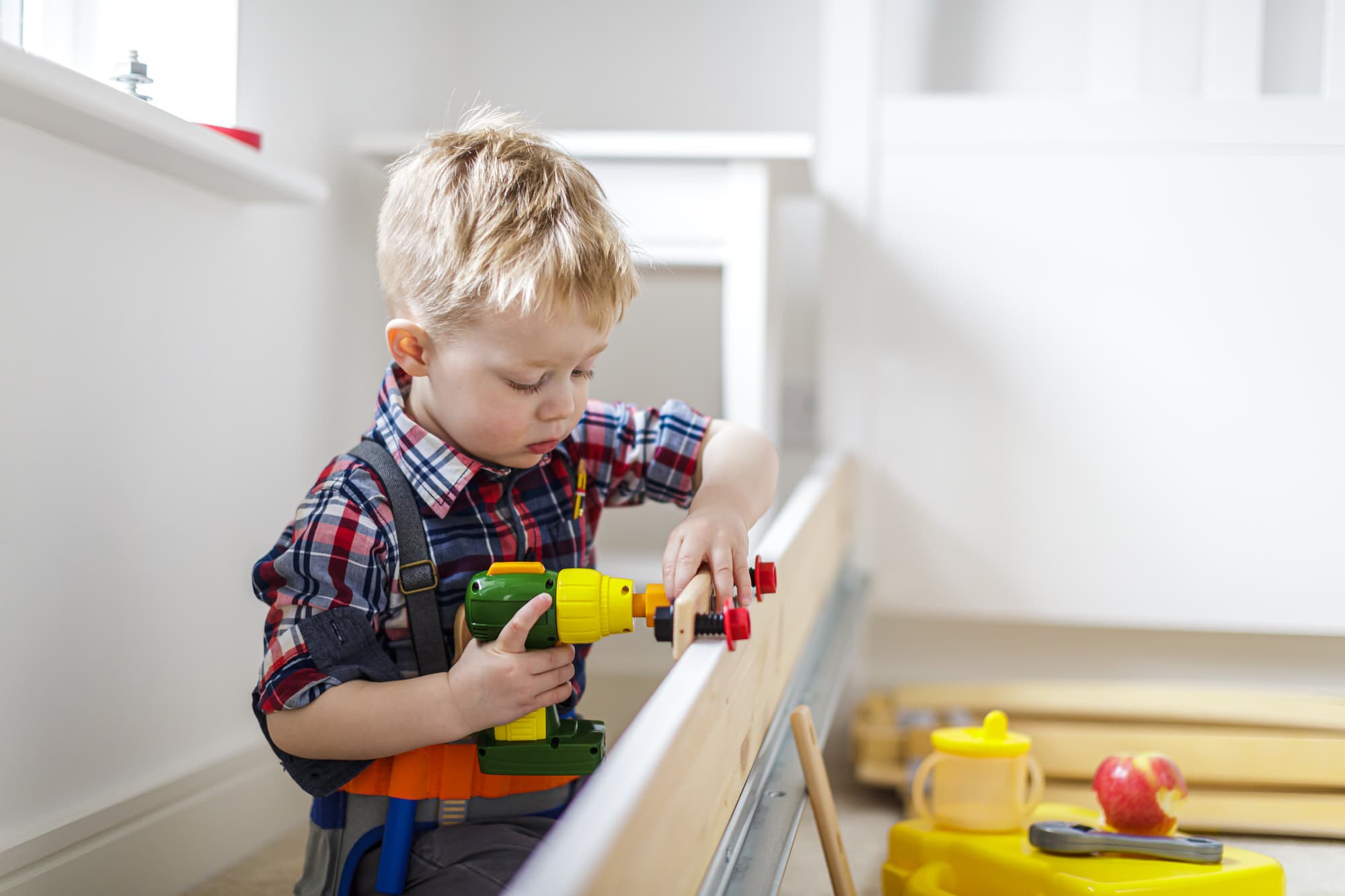 Kleinkind Bau Kostüm Kinder Werkzeugset so tun, als würden sie Kleinkinds  pielzeug spielen. Kinder verkleiden sich Kleidung Kinder Baumeister  Karriere