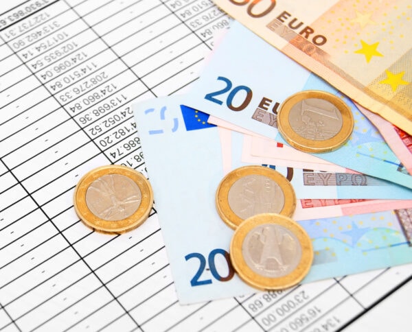 Weihnachtsgeld oder Jahresbonus für die Sondertilgung der Baufinanzierung nutzen – lohnt sich das?