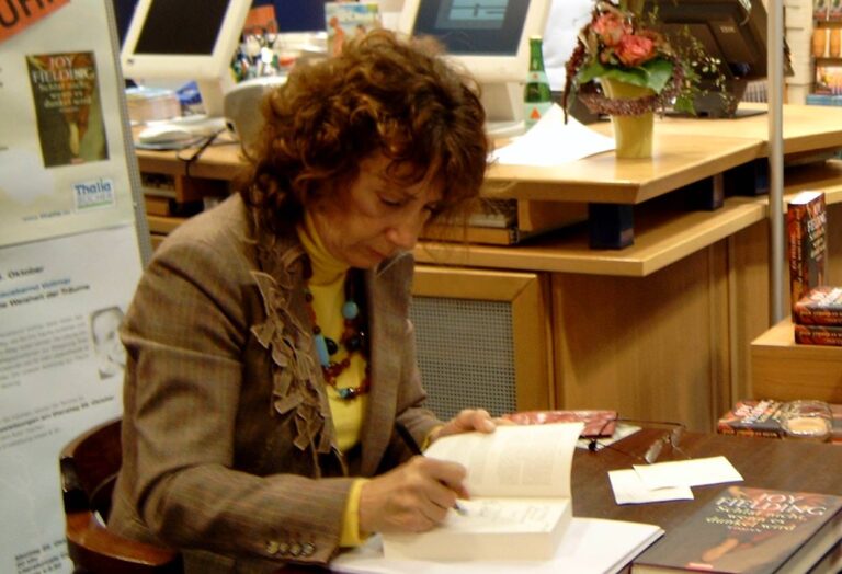 Joy Fielding