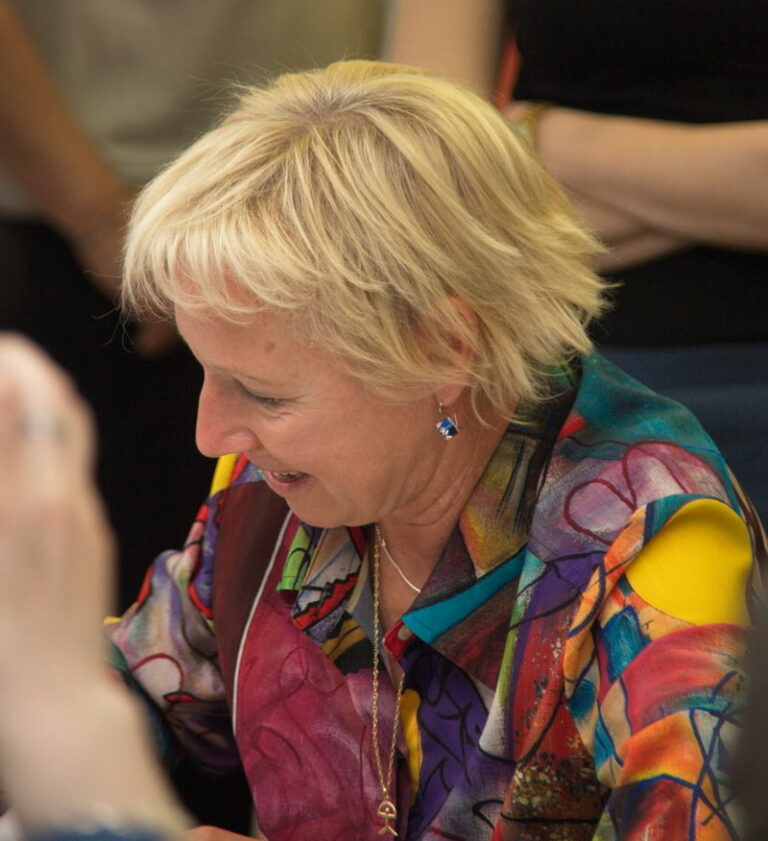 Sarah Lark
