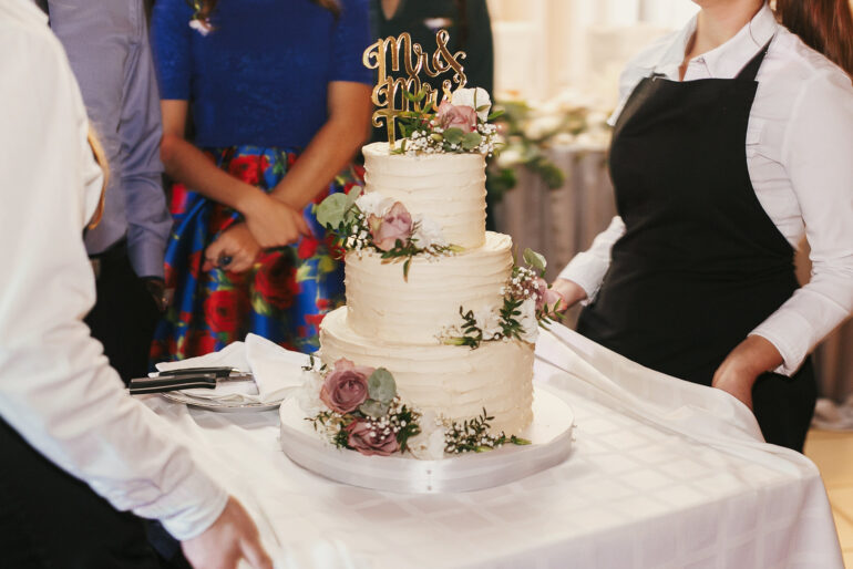 Verlockend lecker und erschreckend teuer? Das sollten Sie über die Kosten Ihrer Hochzeitstorte wissen