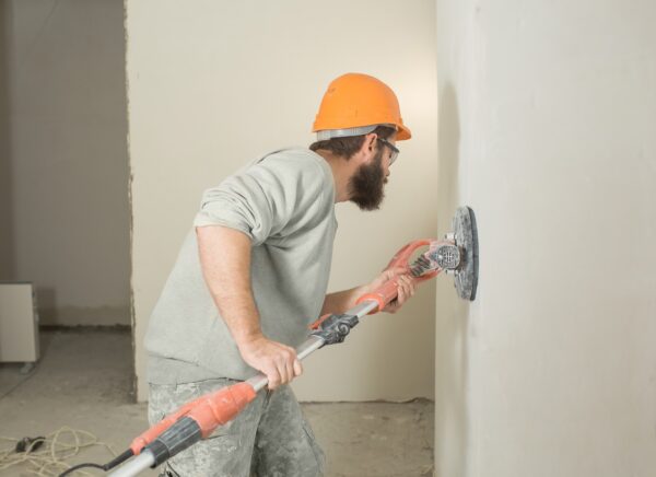 Wände schnell und effizient schleifen: Profi-Tipps für Heimwerker