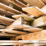 Behandeltes Holz entsorgen: Kosten