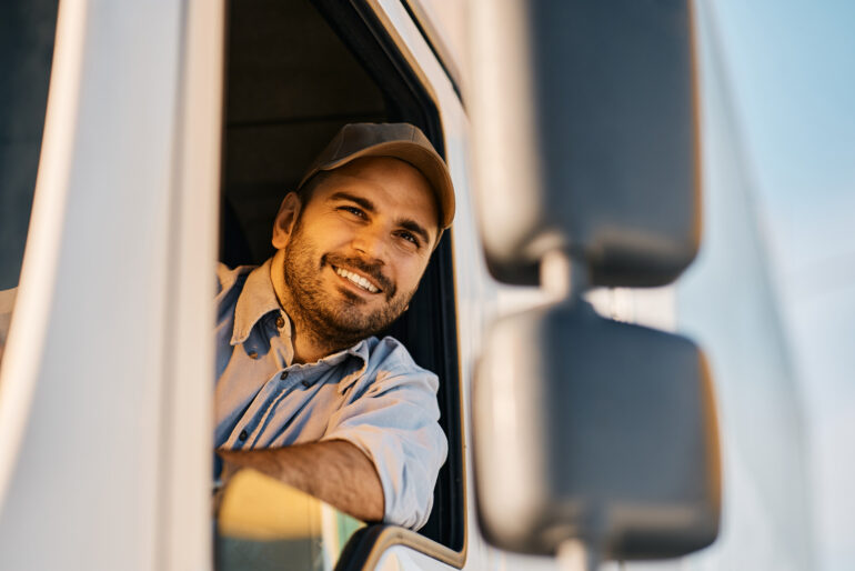 Von der Theorie zur Praxis: Wie viel kostet der LKW-Führerschein?